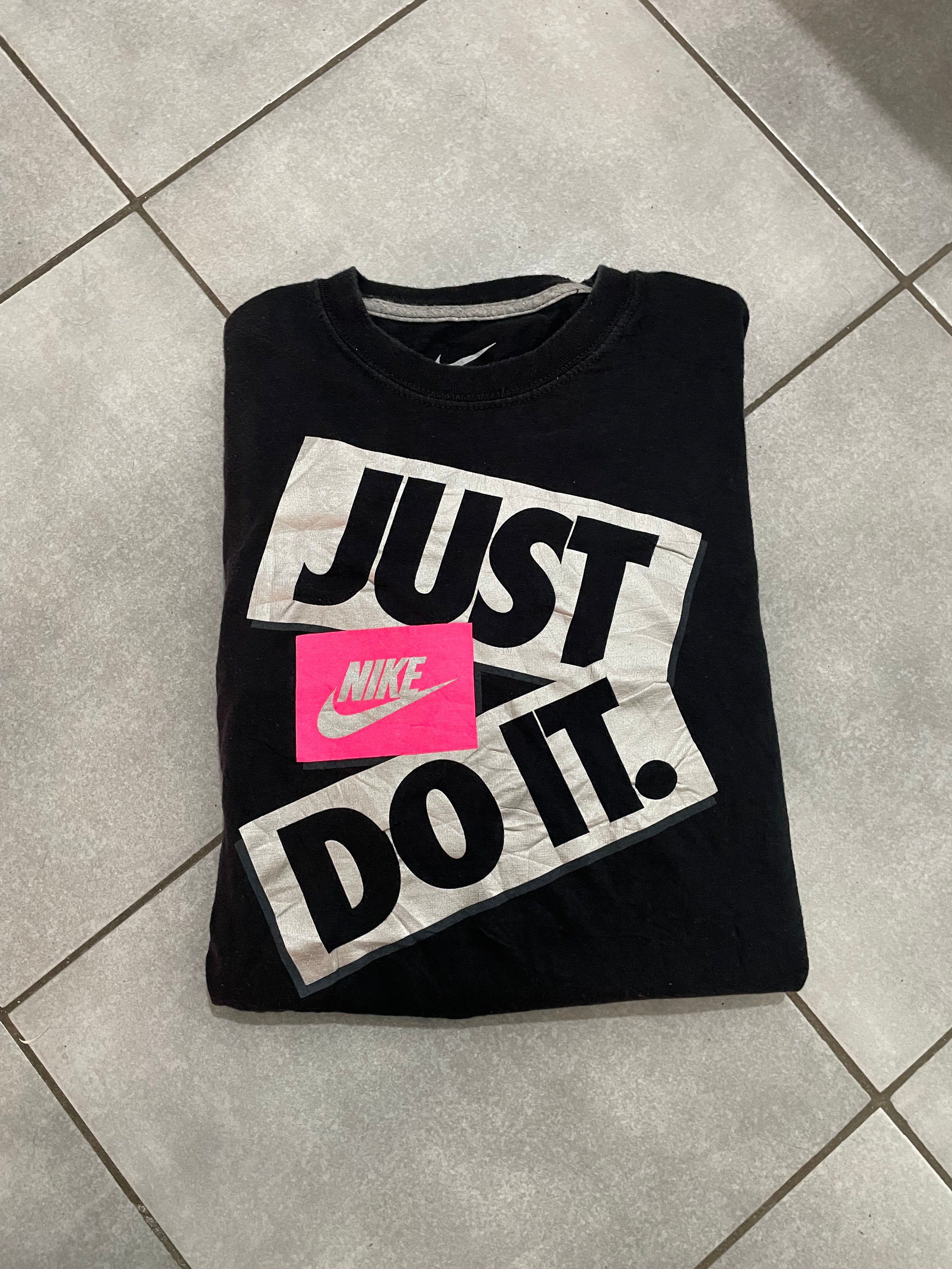 T-SHIRT NIKE : XS