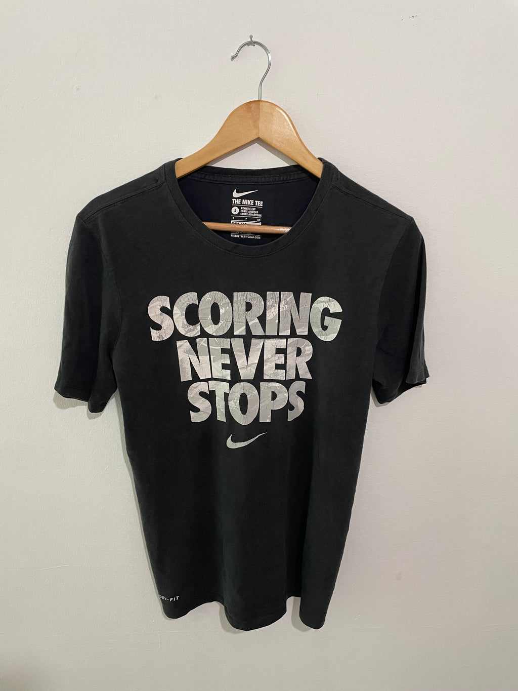T-SHIRT NIKE : S