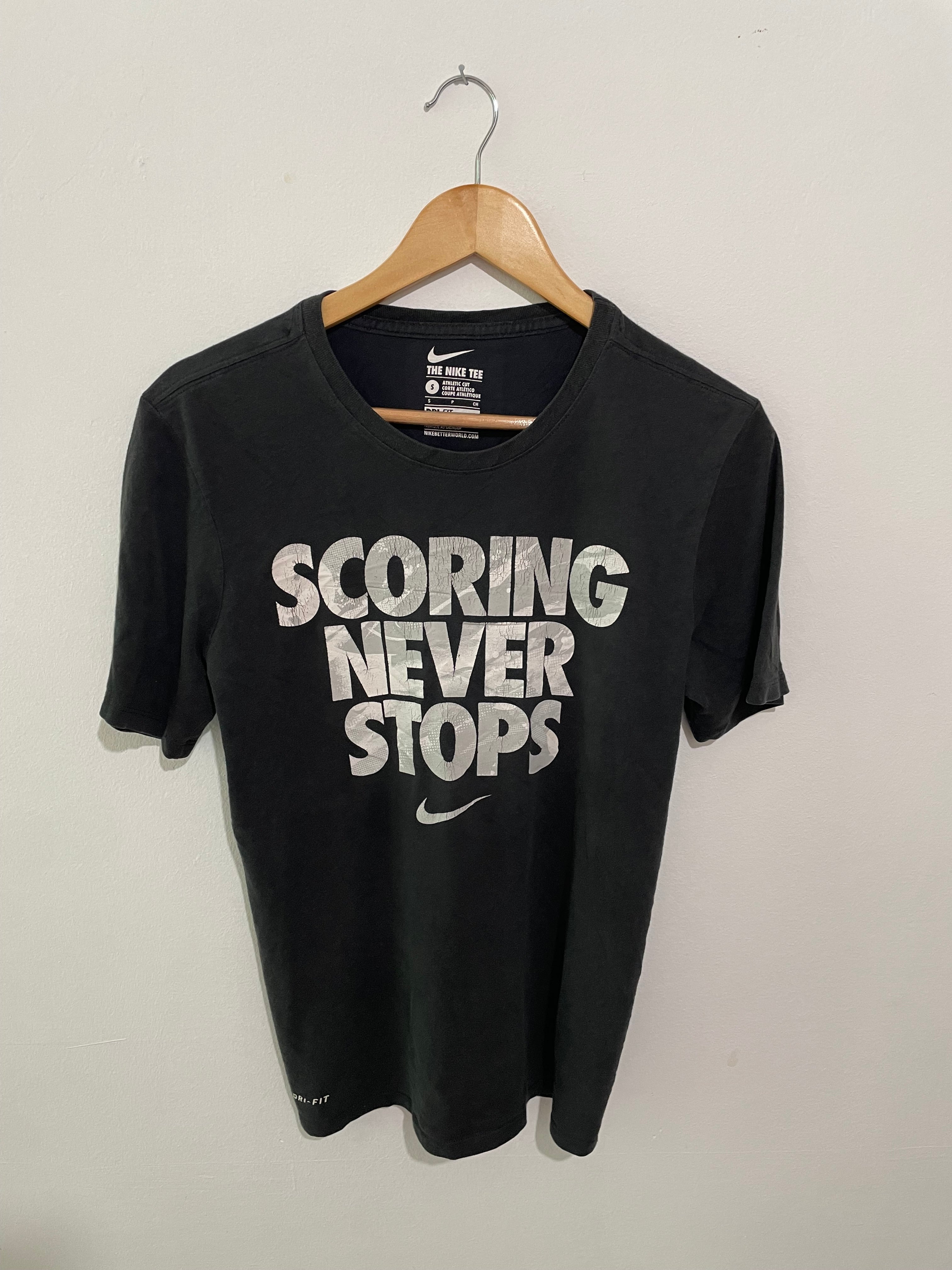 T-SHIRT NIKE : S
